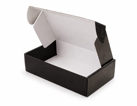 cutie neagra din carton plastifiata lucios